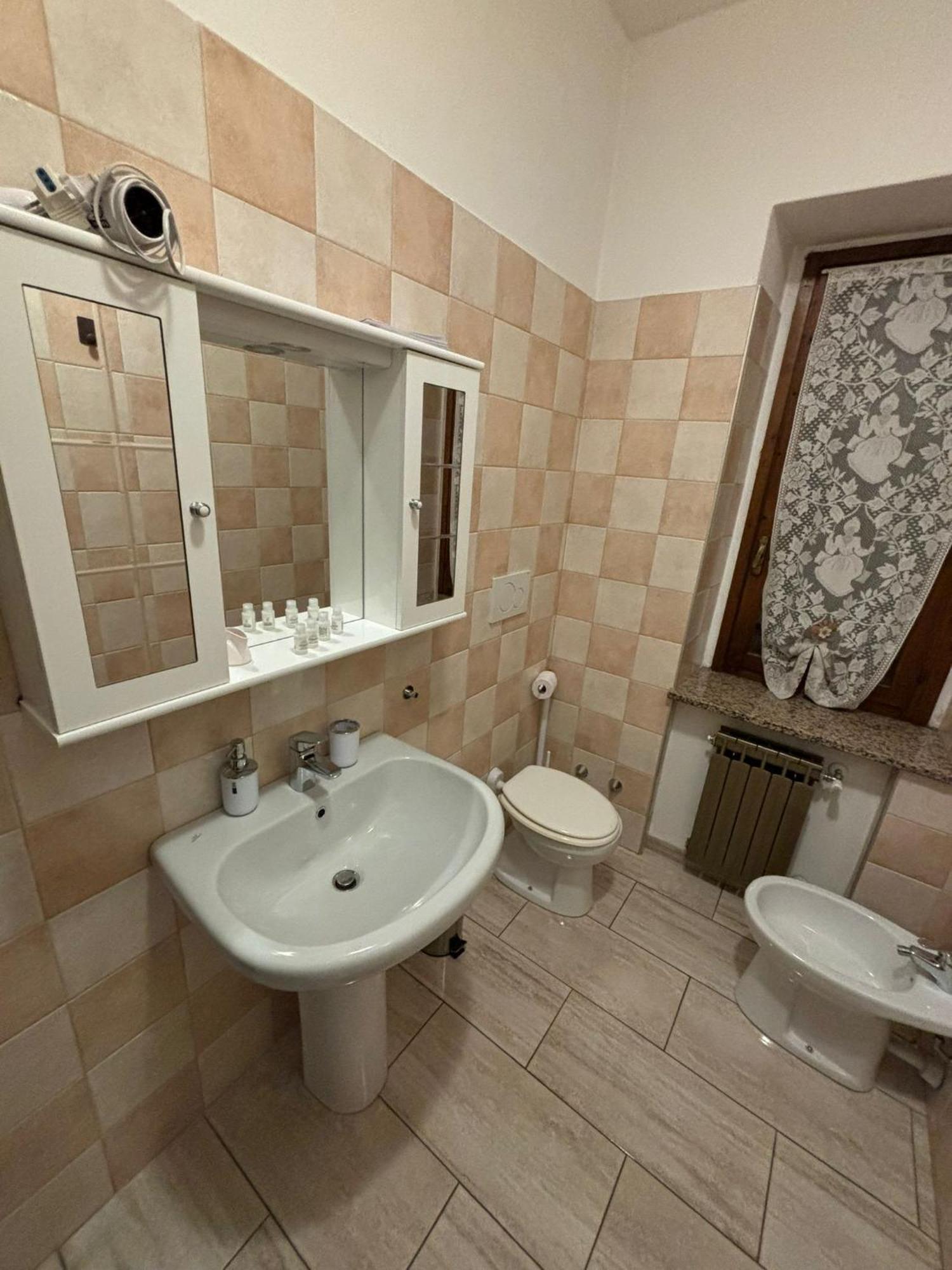 سيرياته B&B Luna الغرفة الصورة